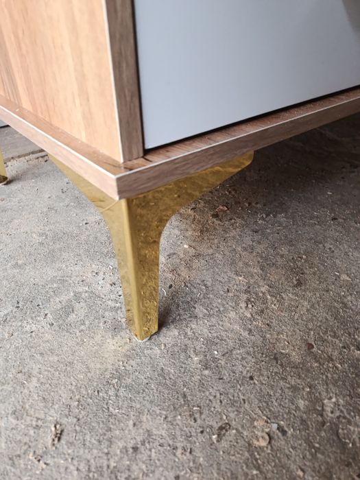 Kamod komod chestr dastafka besplatna  razmer visata 99  sh 65. gl 45