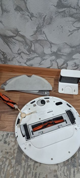 Продам робот пылесос