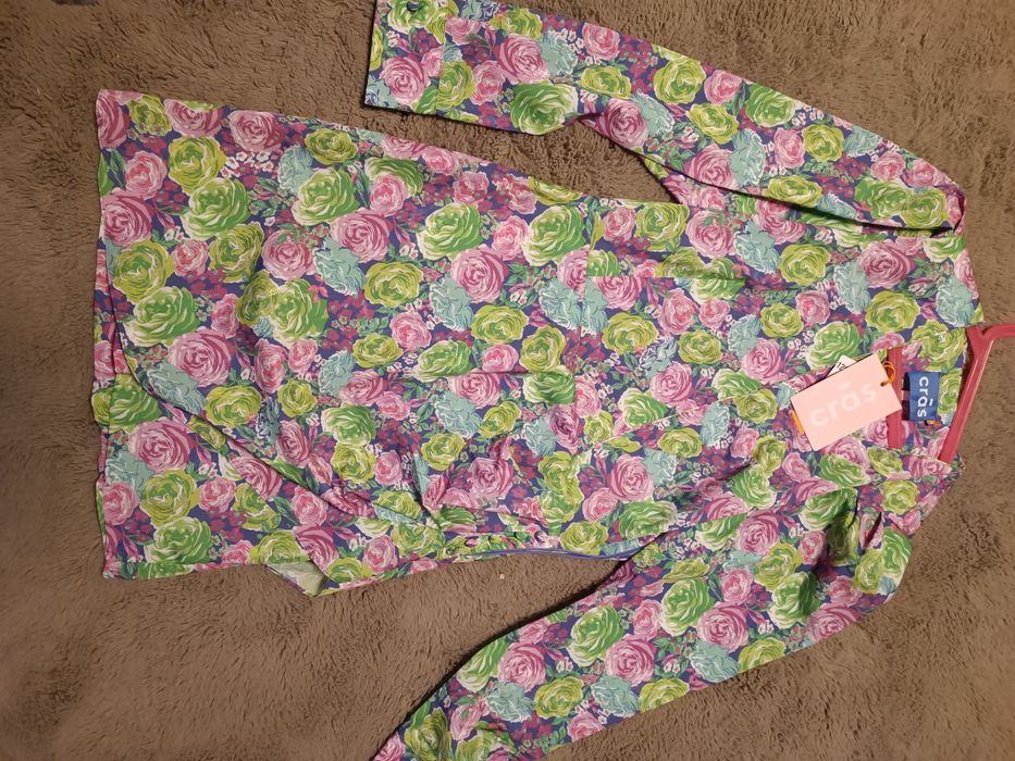 Vând rochie inflorata