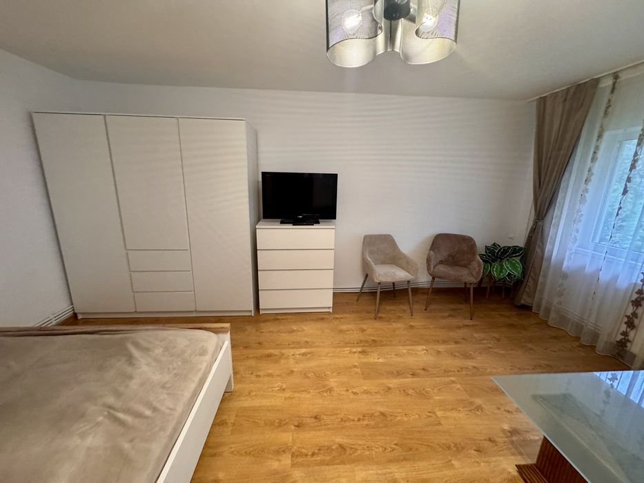 Apartament- Studio cu o camera centru
