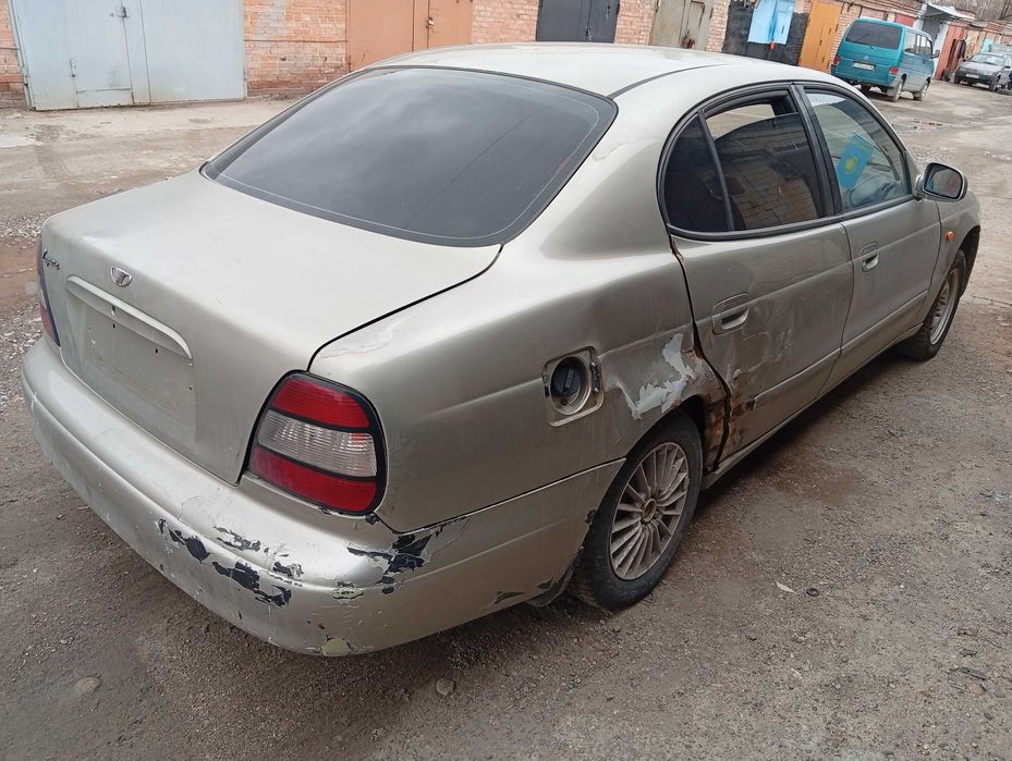 В разборе Daewoo Leganza 1997 C18SED