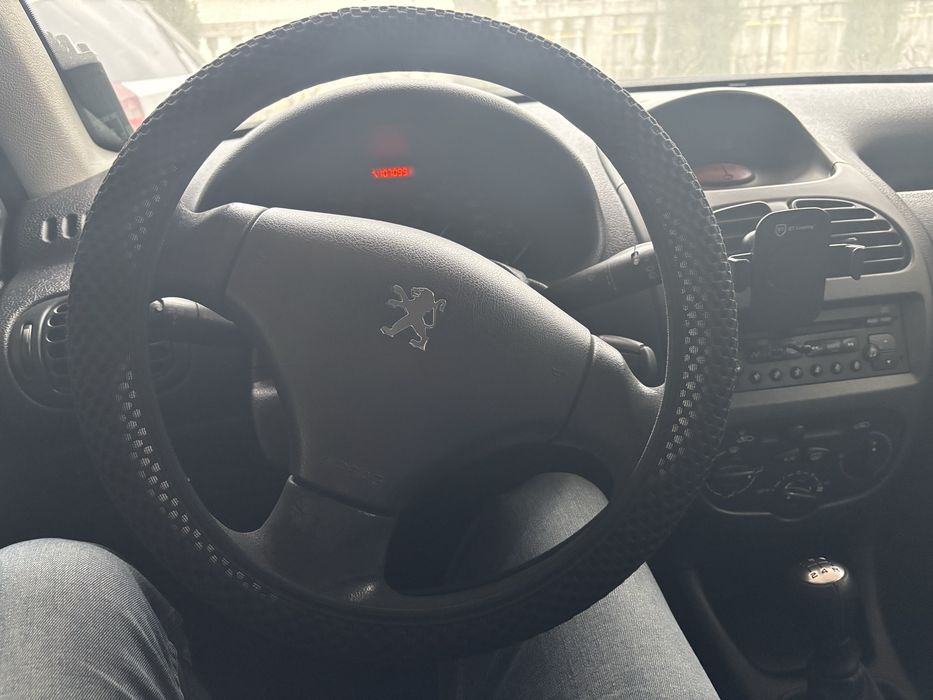 Vand Peugeat 206 an fabricatie 2006 107000 km