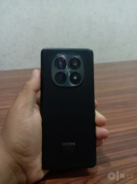 Redmi not15 sotiladi aybi yuq ochilmagan radnoy