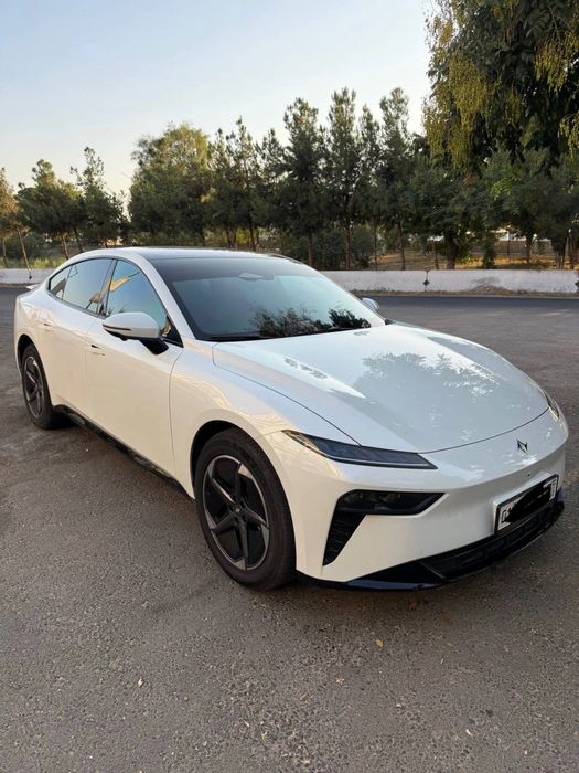 Dongfeng007 Gibrid 2025-yil 26.000Km Toza