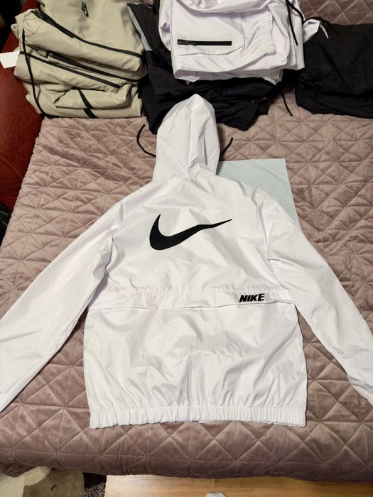 Jacheta Nike dri-fit windbreaker(fâș)model 2026(S-XXL) livrare oriunde