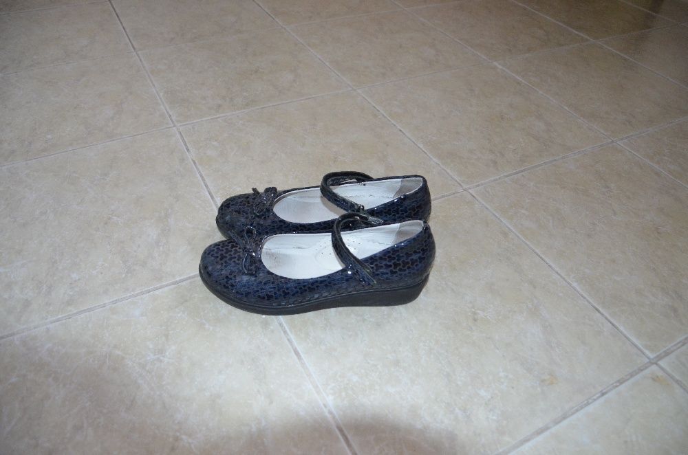 Туфли First Steps для девочки 35