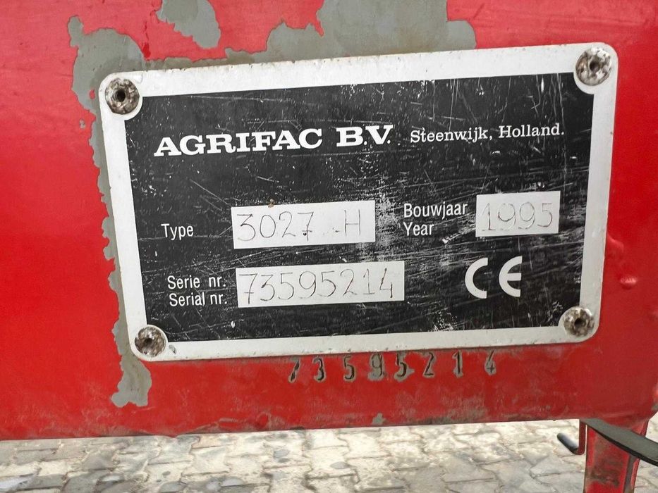 Прикачна пръскачка Agrifac – 3000 л, 24 м