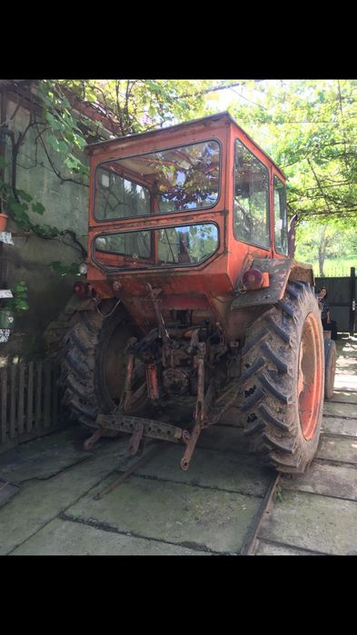 Se vinde tractor