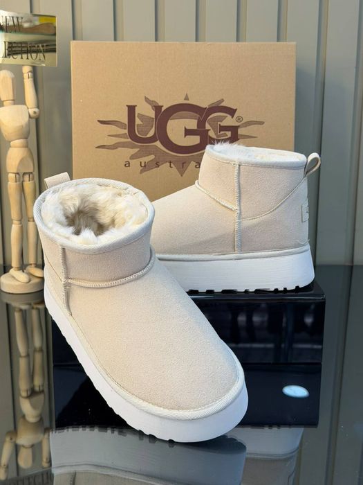 Ghete Ugg noi !!! Marimi 36/41 !!!