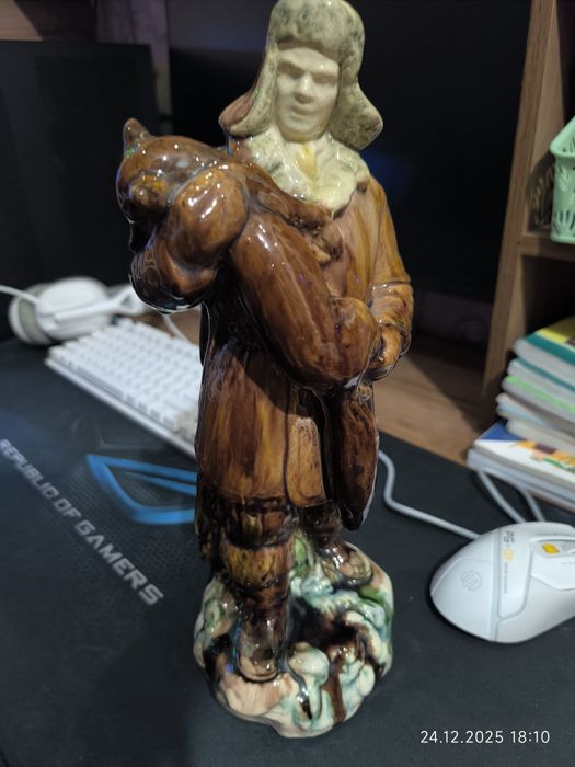 Статуэтка керамика.