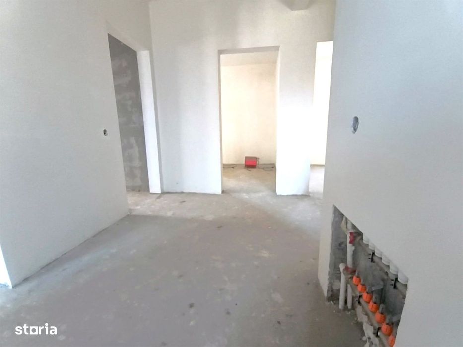 Vilă P+E+Pod | 200 MP Utili | Șcheia | Drum Privat
