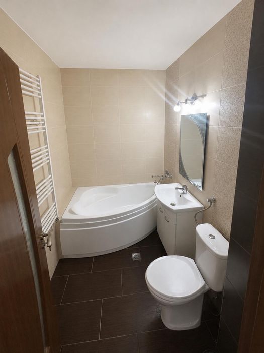 Inchiriez apartament cu 2 camere