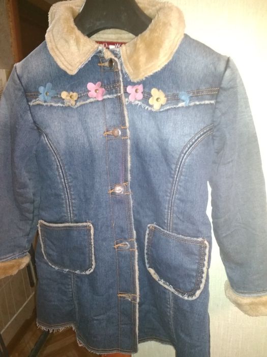 Продаю джинсовый пальто.