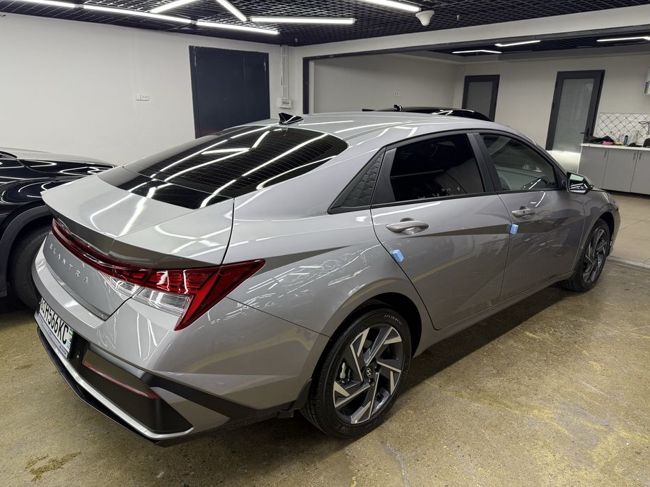 Hyundai elantra 2025