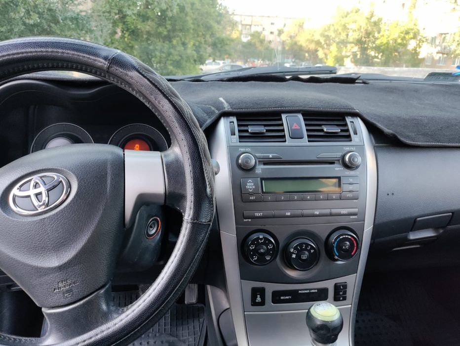 Toyota Corolla 2009 г.