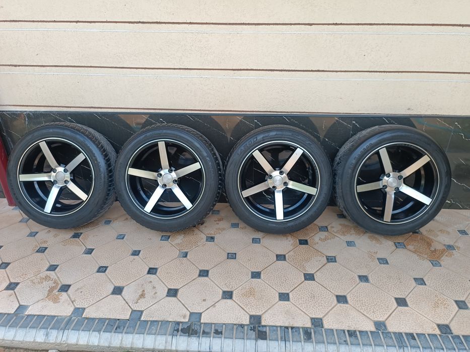 Vossen Diska Balon Sotiladi 215 55 R17 J8 Holati Ideal Ayibi Yoq