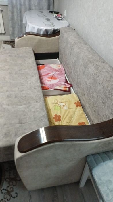 Продается диван б/у