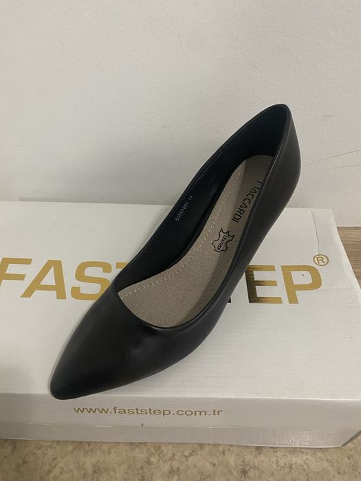 Туфли женские черные