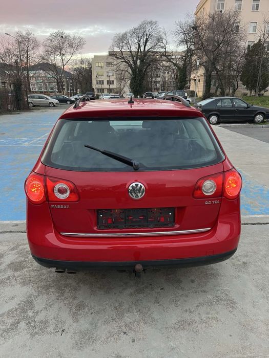 Продавам Volkswagen Passat