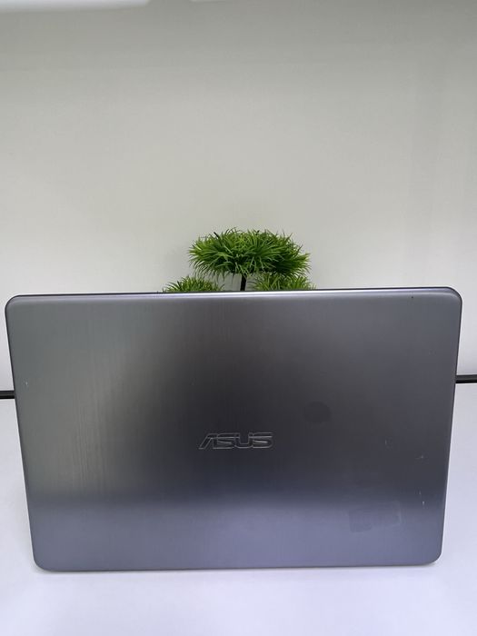Asus Pentium N5000