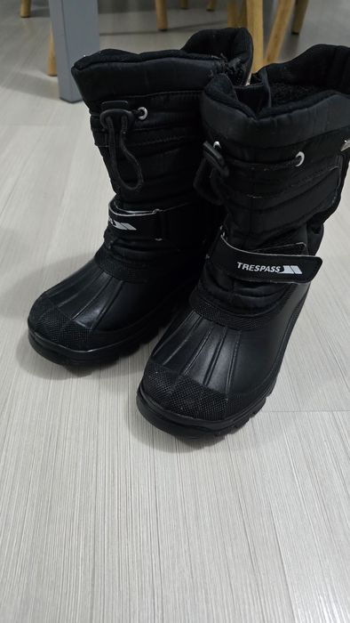 Bocanci pt baieti, marime 34
