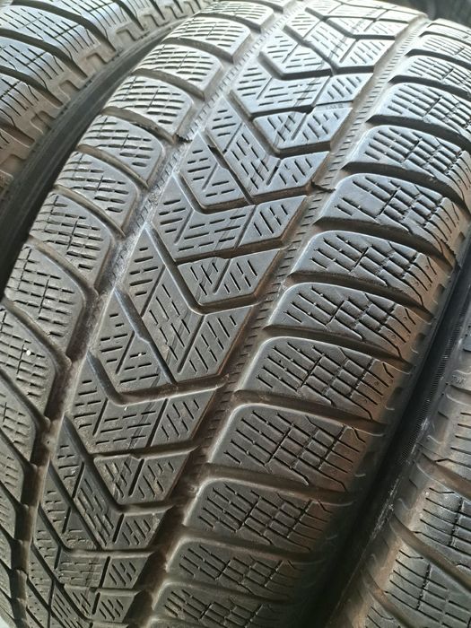 4 anvelope iarnă 235 65 r17 Pirelli