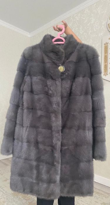 Продам норковую шубу