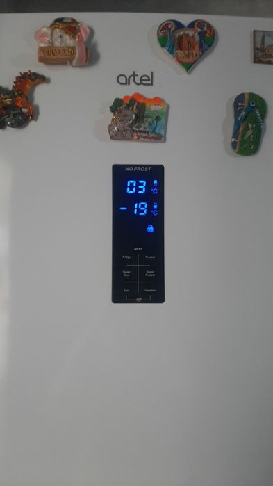 Продаётся холодильник artel