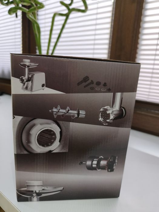 Электрическая мясорубка