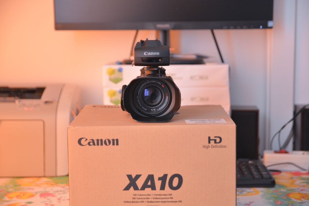 Cameră video Canon xa10 București Sector 1 stare perfectă