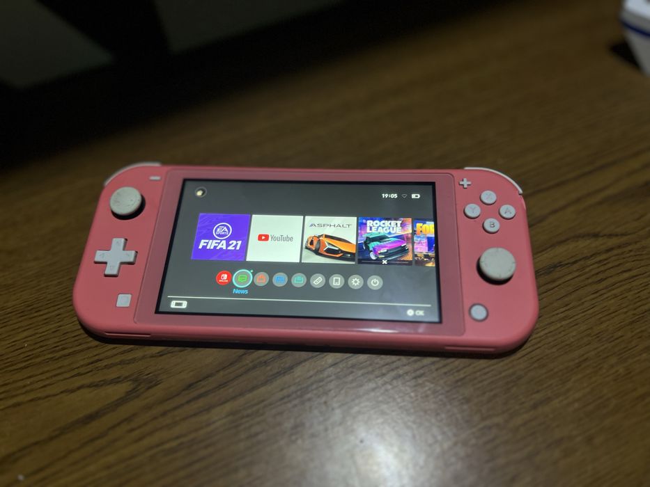 Vand consola Nintendo Swithch Lite
