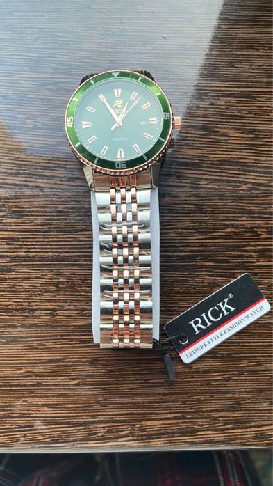 Часы Rick.