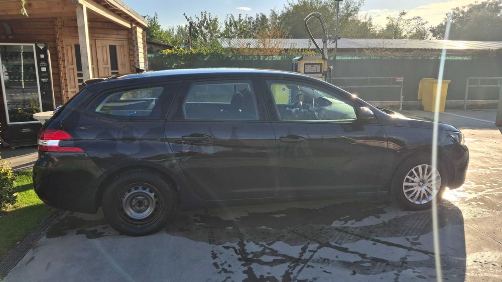 Peugeot 308 2016