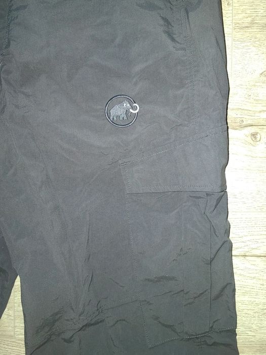 Pantaloni Mammut marime 48 sau M