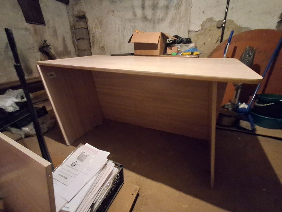 Стол офисный продам