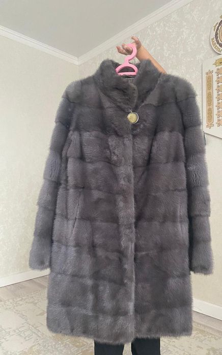 Продам норковую шубу