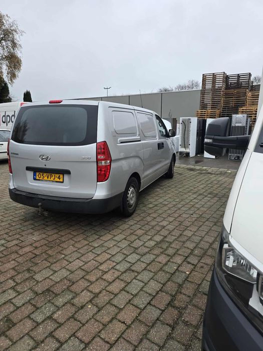 Vand hyndai din 2008 motor 2.5 170 cai