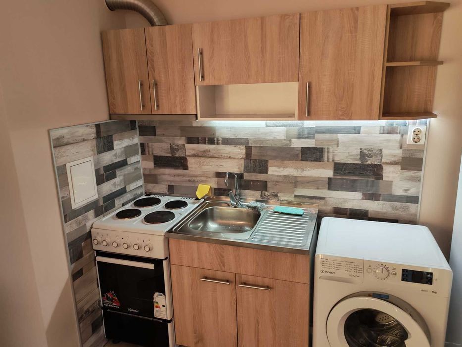 Кухня с електрически уреди