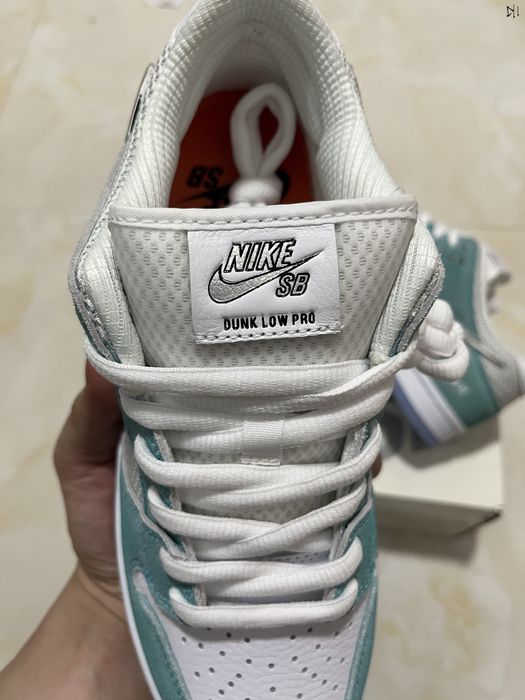 Nike SB Dunk Low April Skateboards