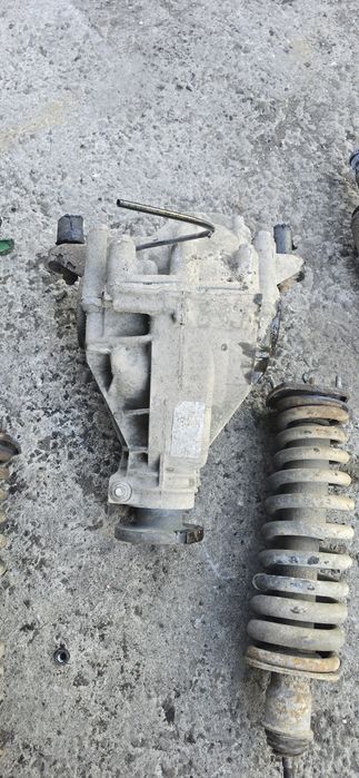 Продавм Останали части от ML w163 Mercedes