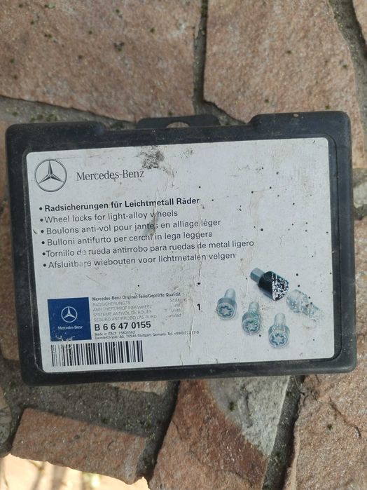 Секретни болтове