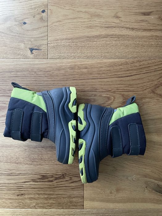 Kids Boots. Size 23