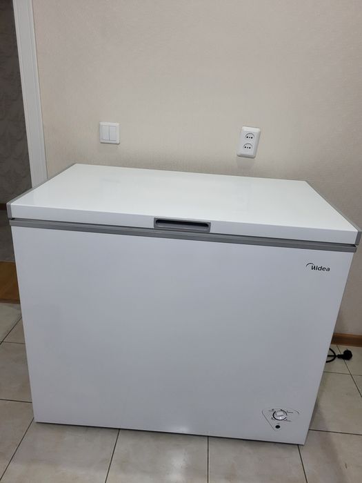 Прожам морозильный ларь Midea 180 литров