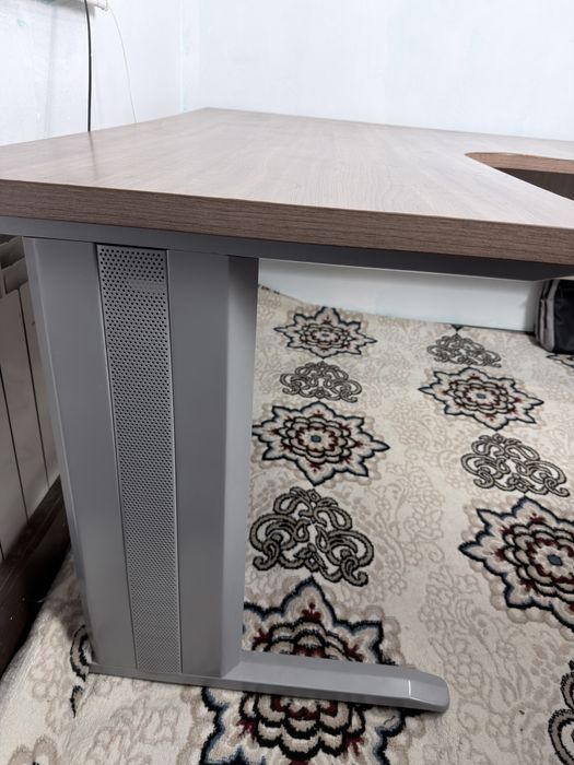 Office stol sotiladi