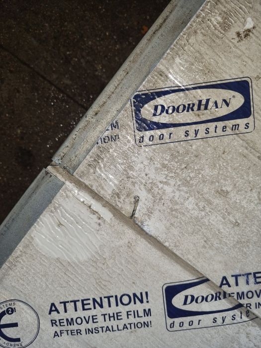 Продам ворота секционные