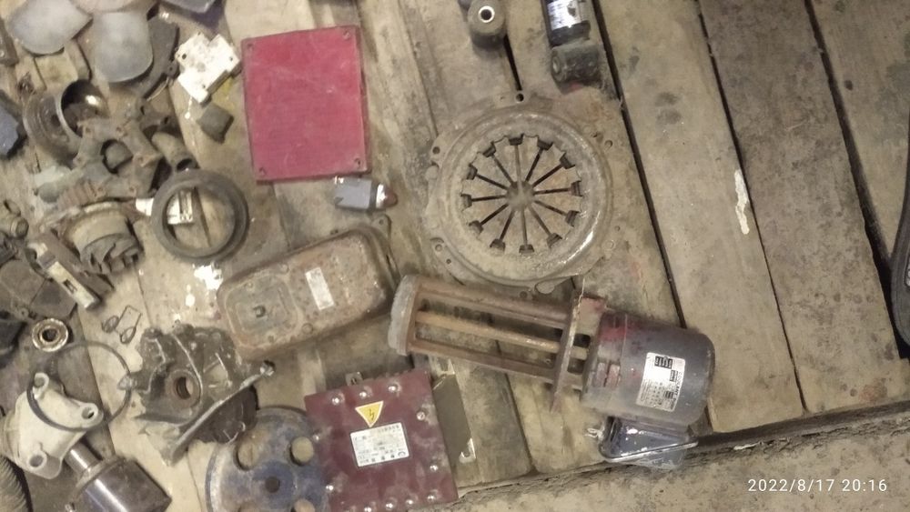 Продается разные запчасти для 06/09