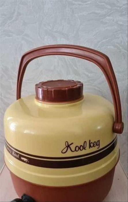 Продается фирменная термофляга, кега, термос с краном-диспенсером!