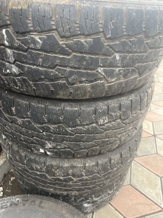 Продам летнию резину