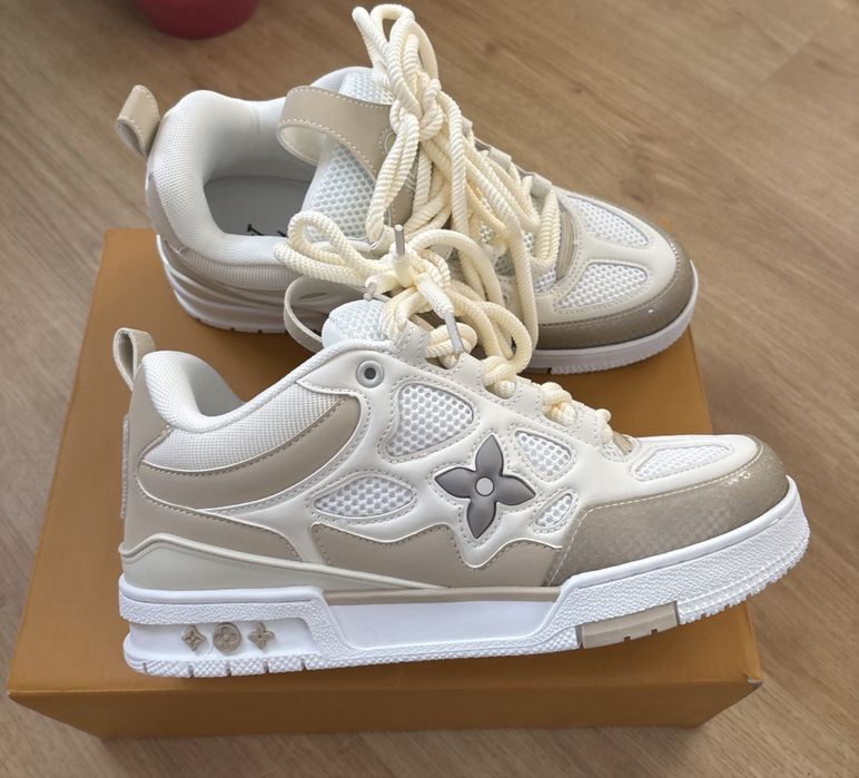 Vand LV Skate Beige