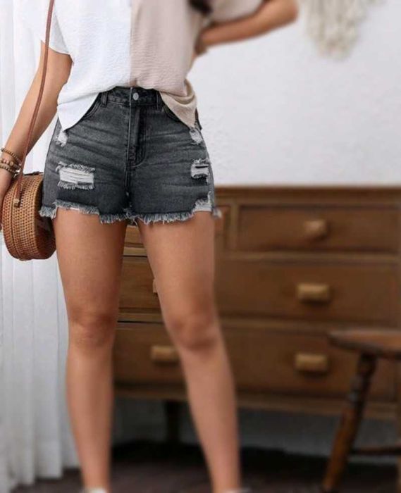 Къси дънки , накъсани